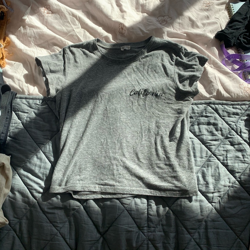 cropped cali shirt